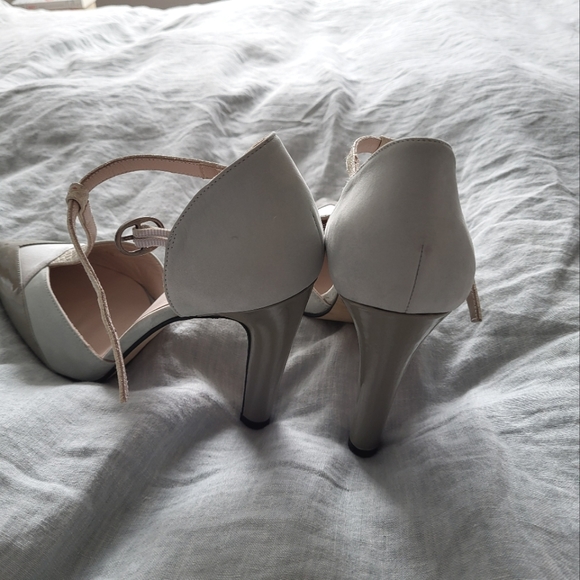 Closed toe high heelshoes.  Size 38.  Colors are blue, grey, silver - Picture 2 of 3